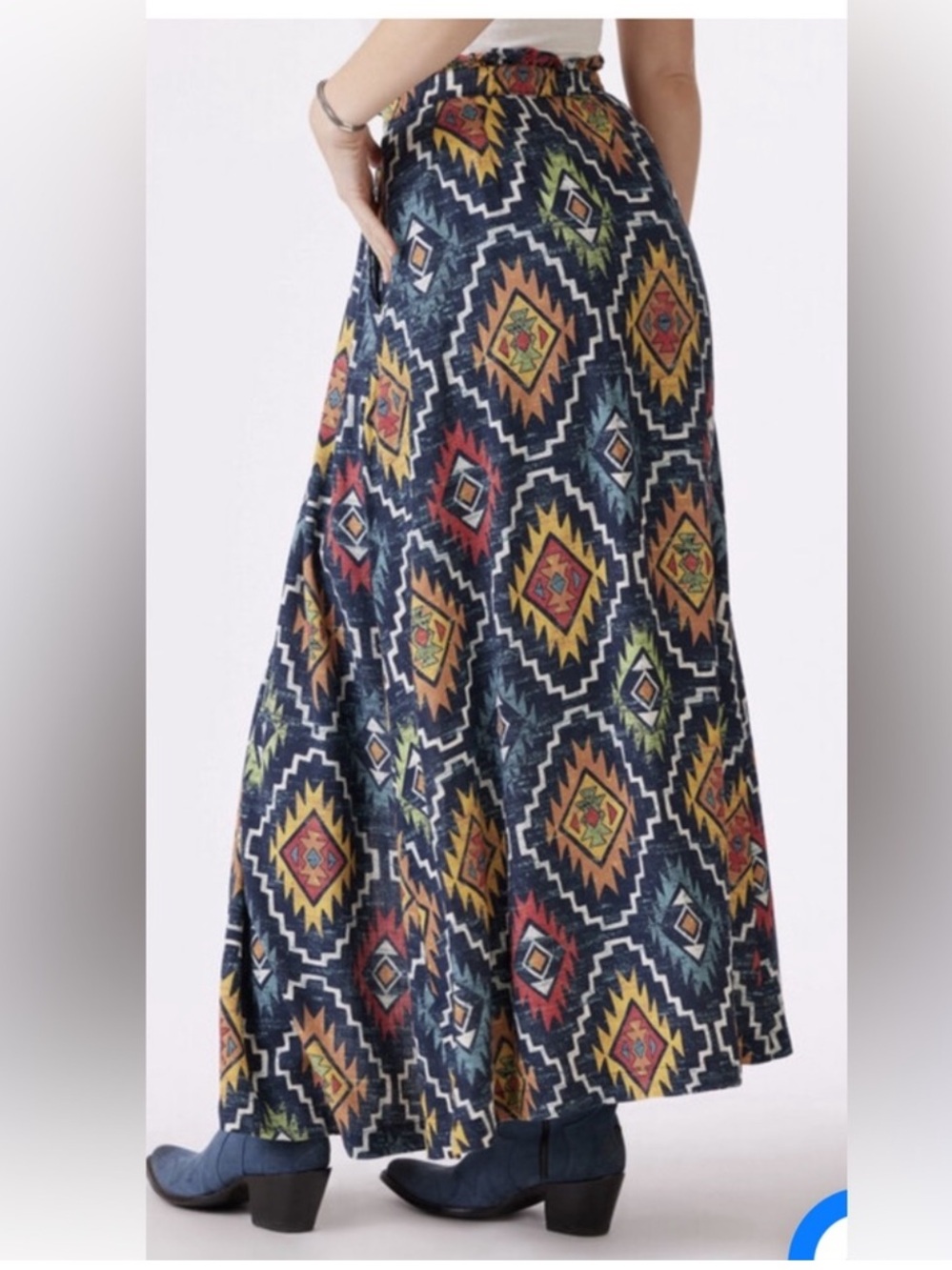 NWT Double D Ranch Pecos Blanket
Wrap Skirt - Picture 5 of 7